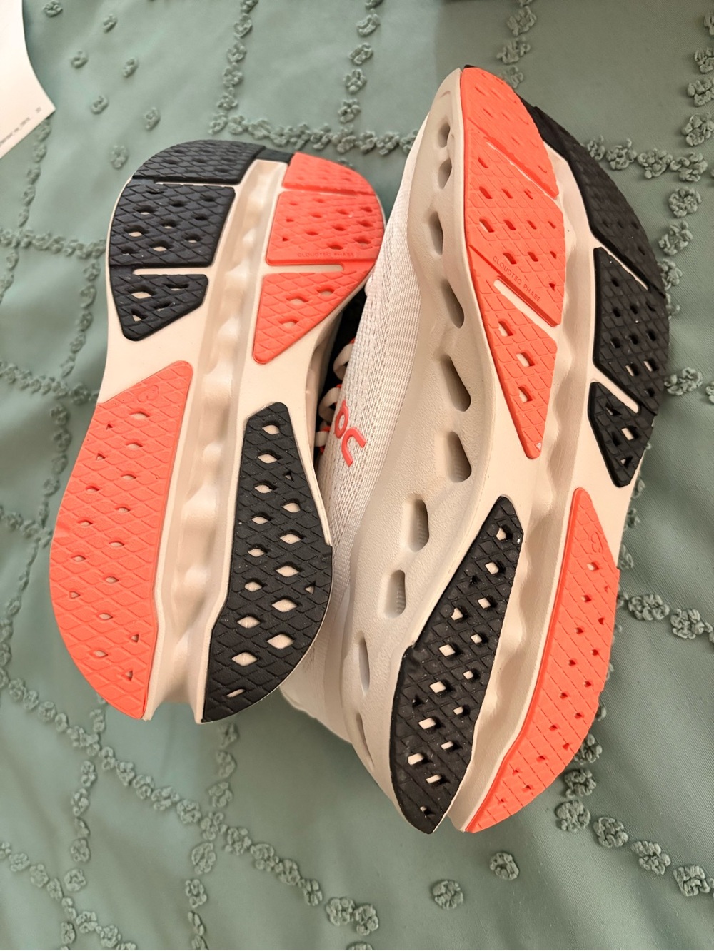 On Cloud Cloudsurfer Max Women’s 8.5 New In Box Ivory Coral - Picture 4 of 6